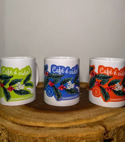 Caneca de Porcelana Guanabara Café é vida